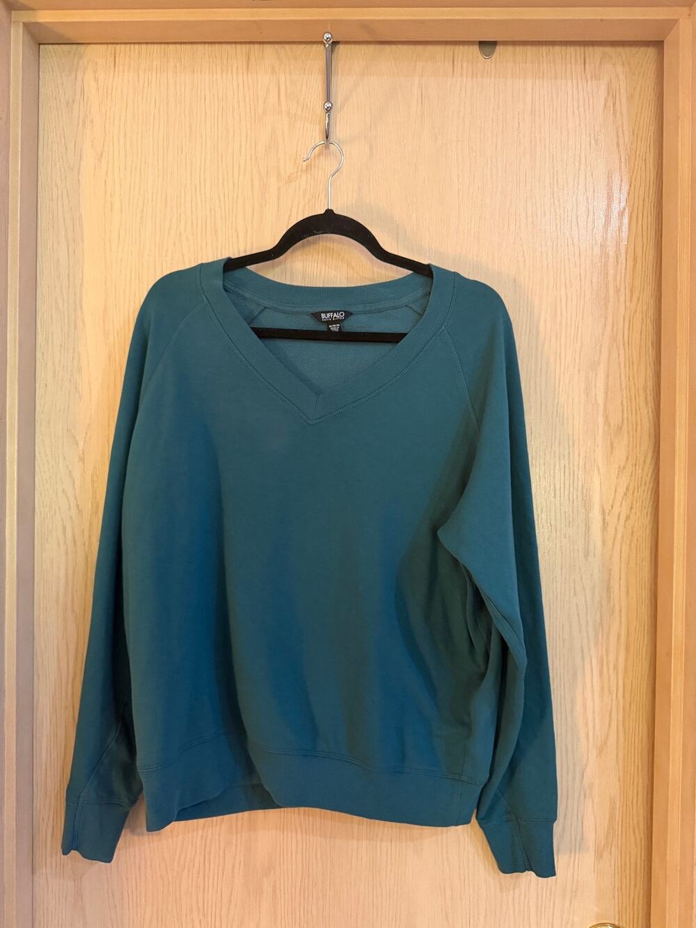 Buffalo David Bitton Teal V-Neck Sweatshirt Size Medium